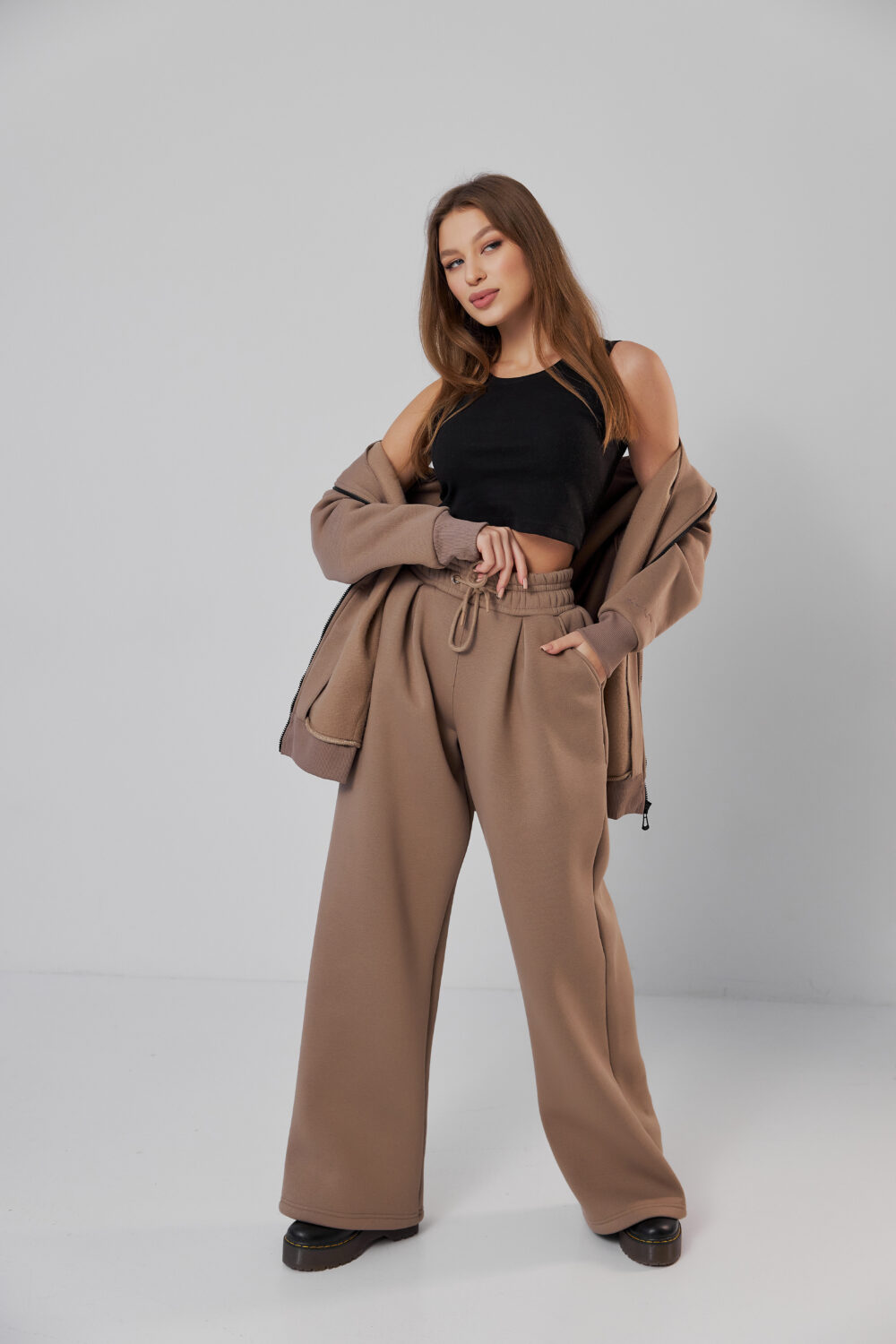 Жіночі штани палаццо на резинці з начосом теплі та вільні