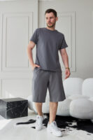 Чоловічі спортивні шорти прямого крою з трикотажу