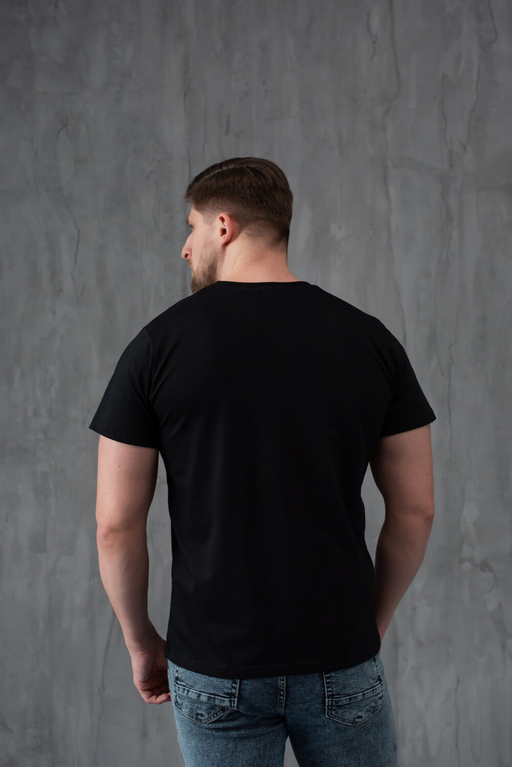 Чоловіча базова футболка з бавовни преміум якості