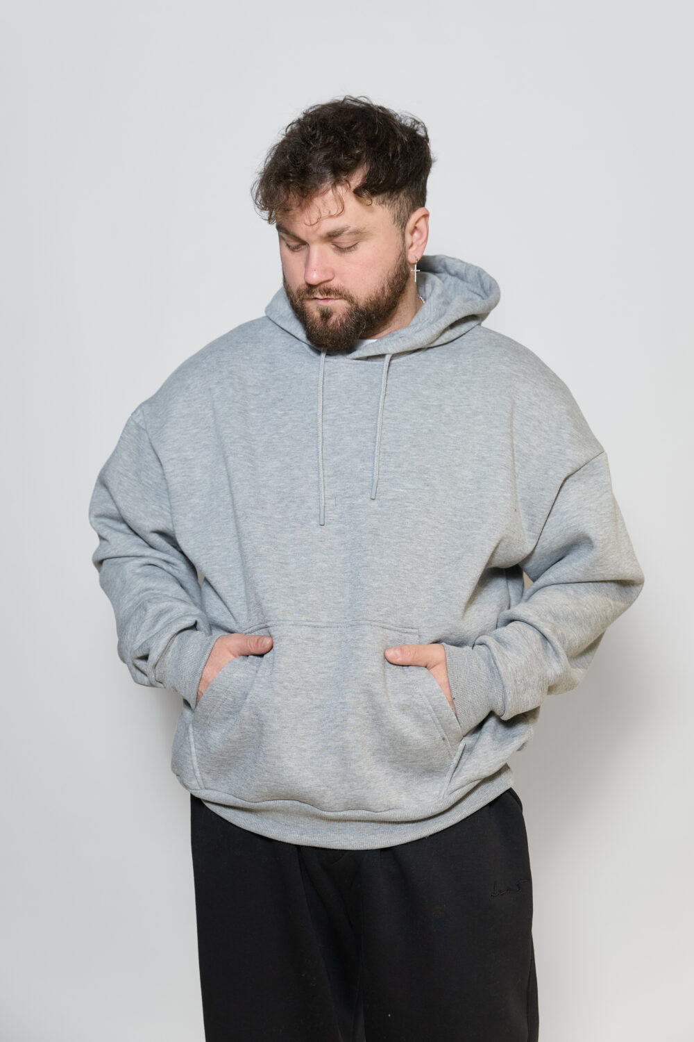 Чоловіче худі з капюшоном — тепле, щільне, oversize стиль