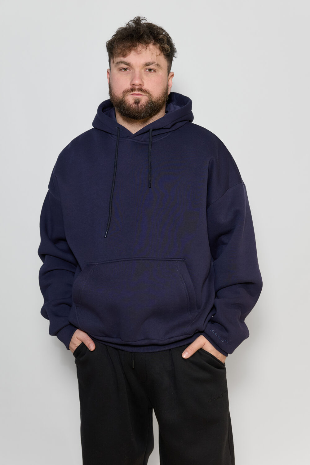 Чоловіче худі з капюшоном — тепле, щільне, oversize стиль