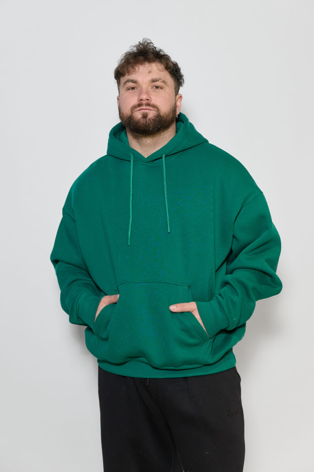 Чоловіче худі з капюшоном — тепле, щільне, oversize стиль