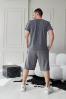 Чоловічі спортивні шорти прямого крою з трикотажу