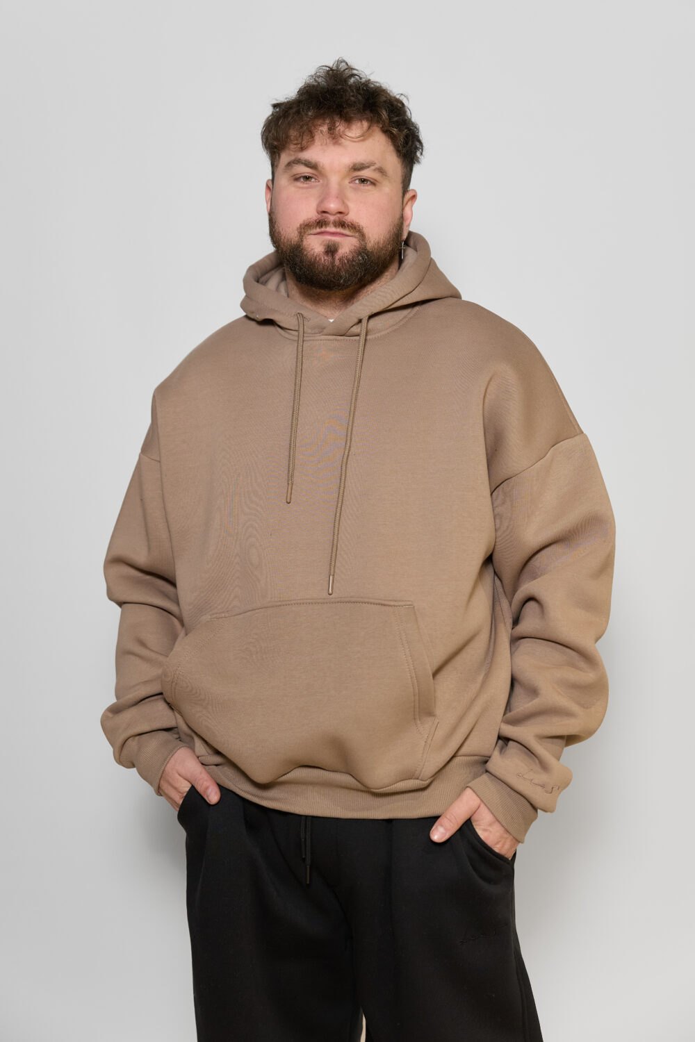 Чоловіче худі з капюшоном — тепле, щільне, oversize стиль