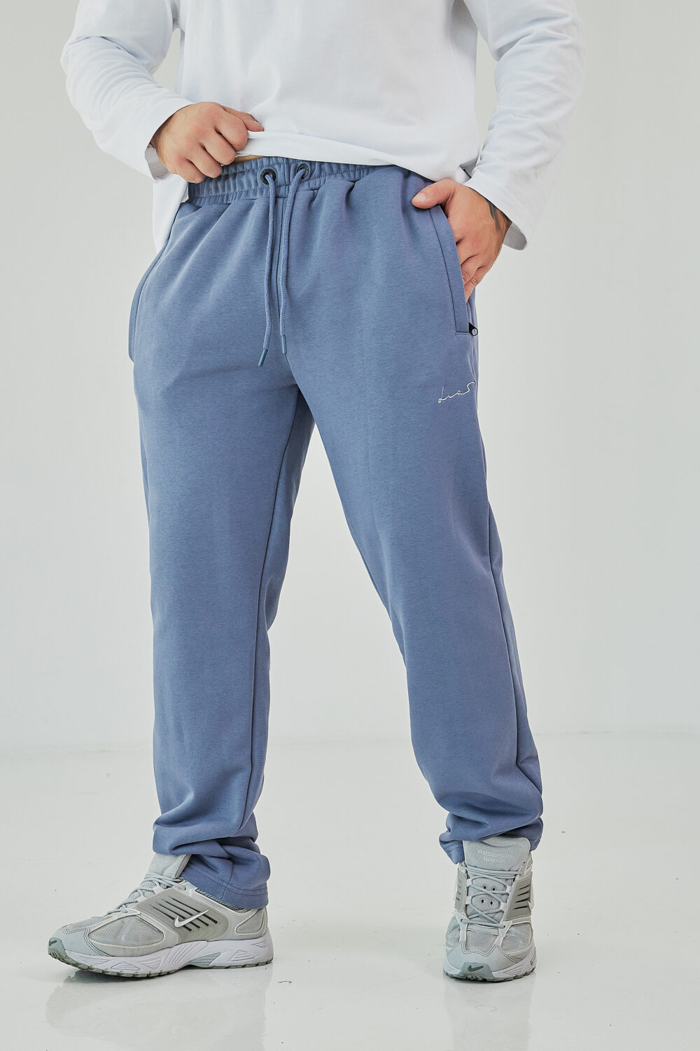 Чоловічі спортивні штани прямого крою з щільної трикотажної тканини