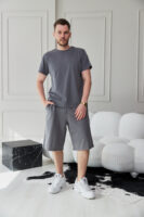 Чоловічі спортивні шорти прямого крою з трикотажу