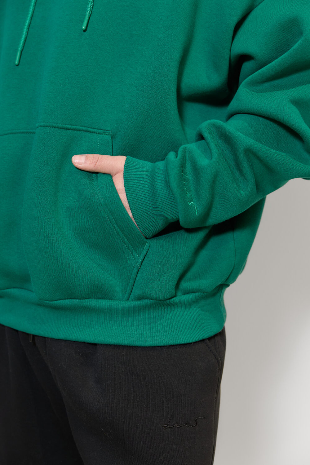 Чоловіче худі з капюшоном — тепле, щільне, oversize стиль