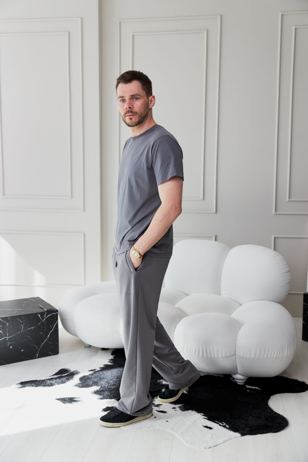 Чоловічі класичні штани вільного силуету