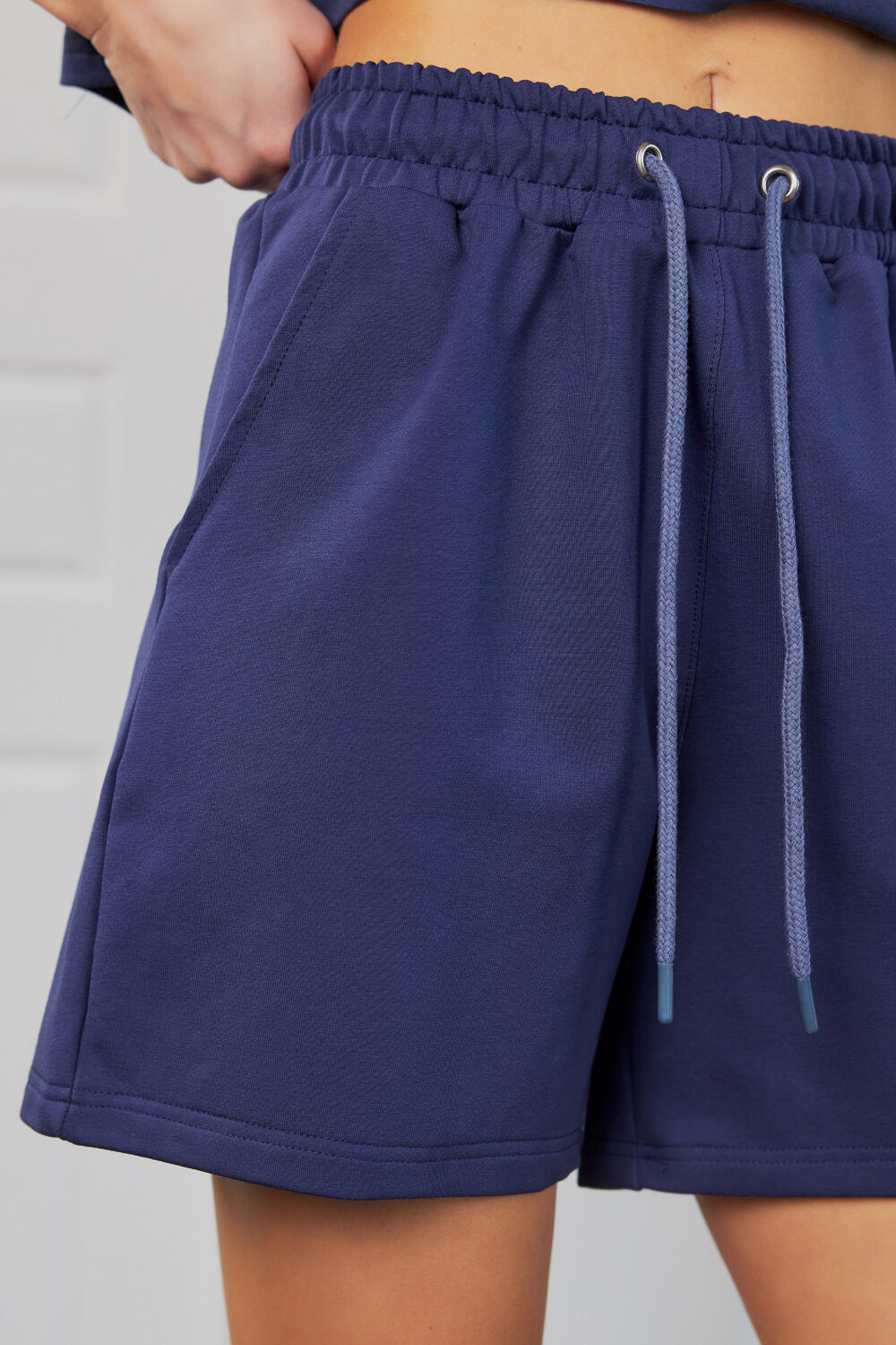 Жіночі шорти вільного крою спортивні повсякденні на резинці