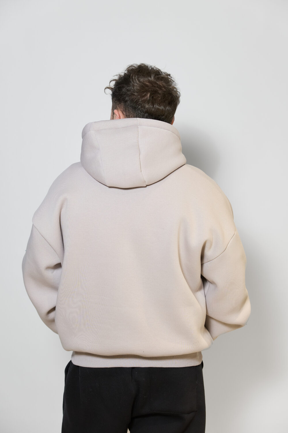 Чоловіче худі з капюшоном — тепле, щільне, oversize стиль