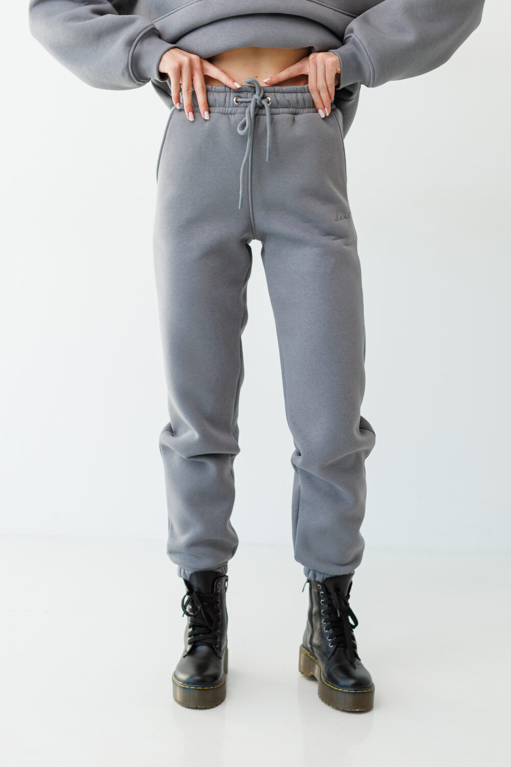 Жіночі штани джогери утеплені з високою посадкою та манжетами