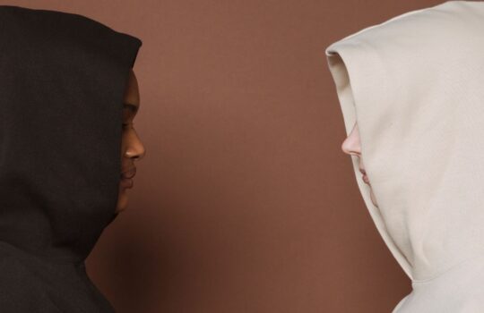 Як складати базовий гардероб із речей від DIAS — базові набори для чоловіків і жінок