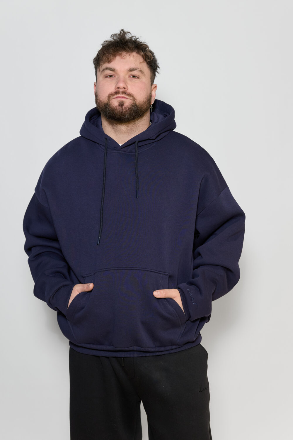 Чоловіче худі з капюшоном — тепле, щільне, oversize стиль