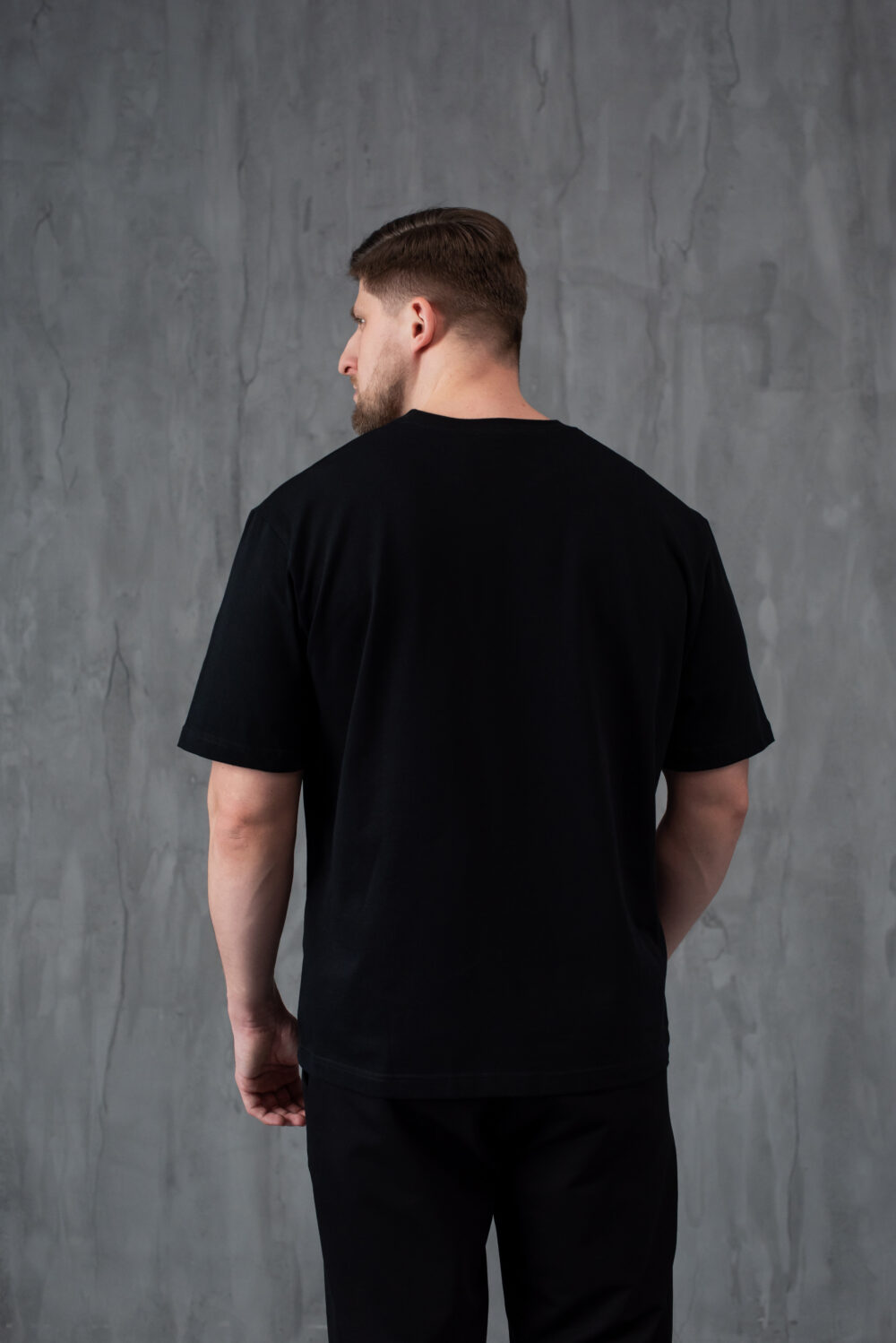 Чоловіча базова футболка з бавовни