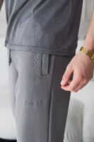 Чоловічі класичні штани вільного силуету