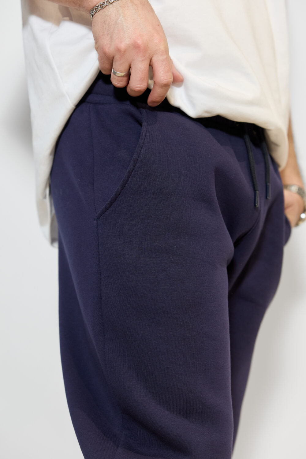 Чоловічі спортивні штани з манжетами та регульованою посадкою