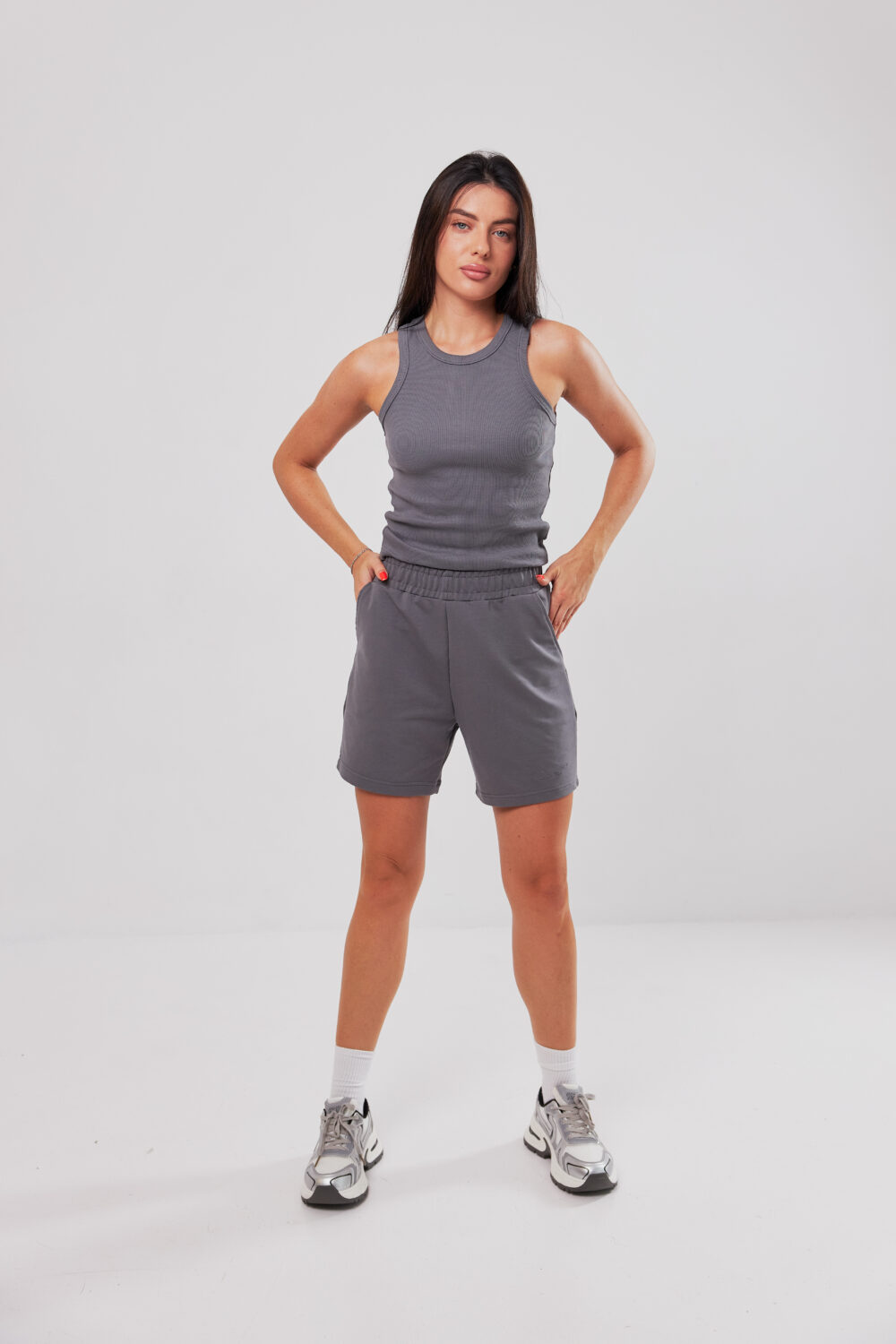 Жіночі шорти вільного крою спортивні повсякденні на резинці