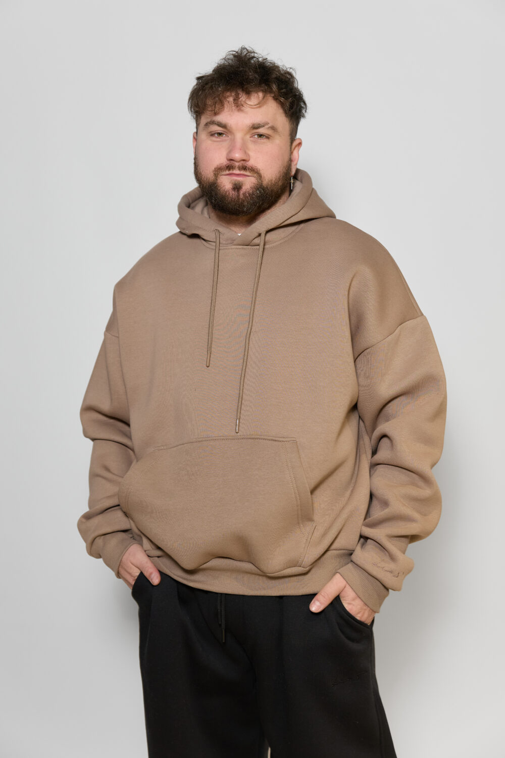 Чоловіче худі з капюшоном — тепле, щільне, oversize стиль