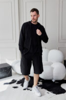 Чоловічі спортивні шорти прямого крою з трикотажу