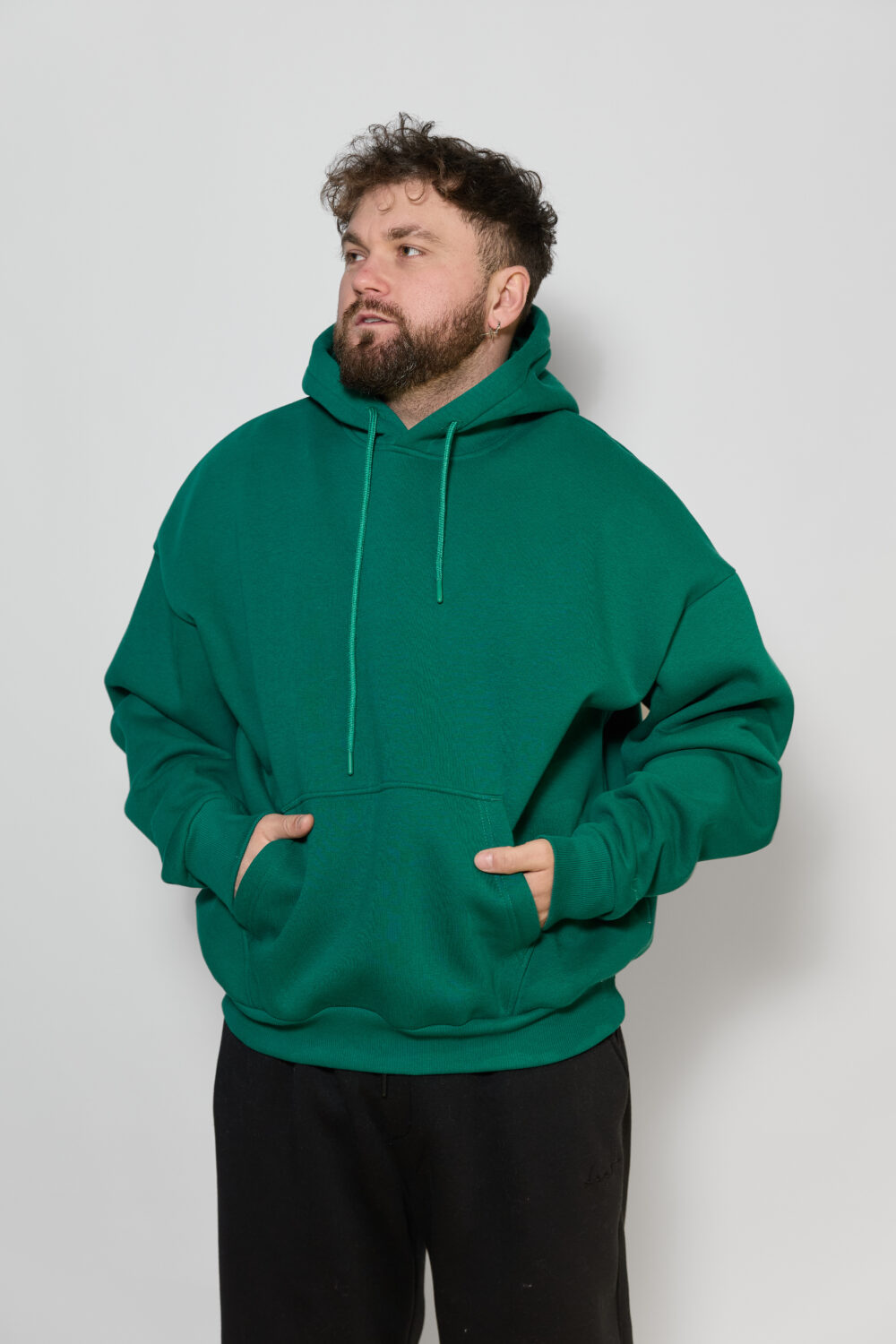 Чоловіче худі з капюшоном — тепле, щільне, oversize стиль