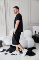 Чоловічі спортивні шорти прямого крою з трикотажу