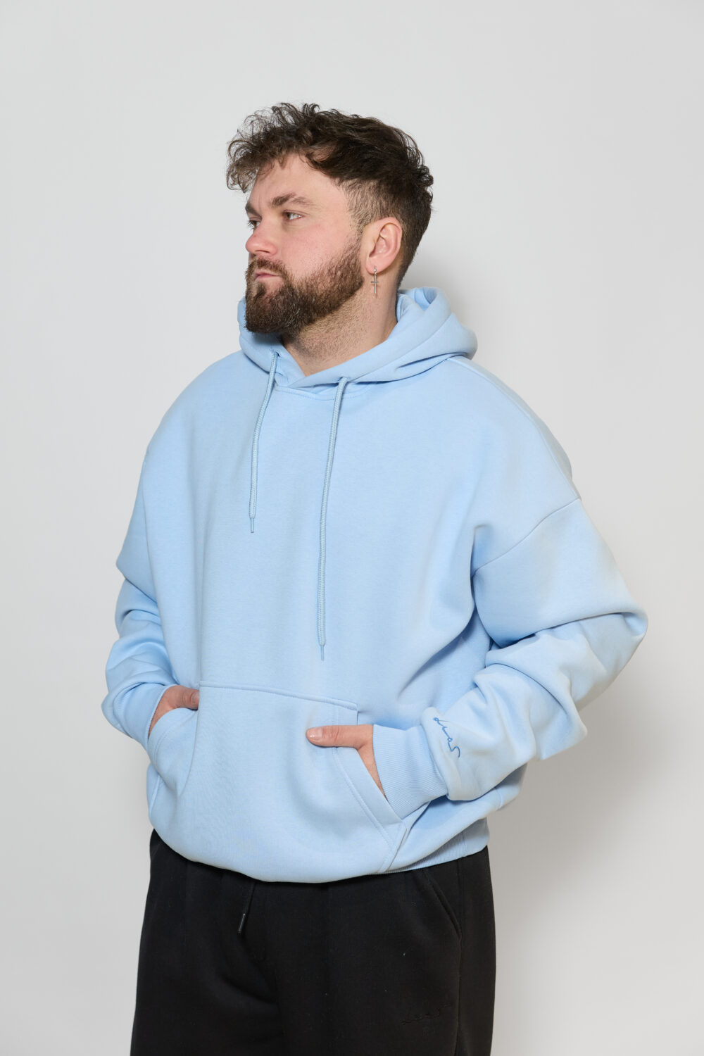 Чоловіче худі з капюшоном — тепле, щільне, oversize стиль