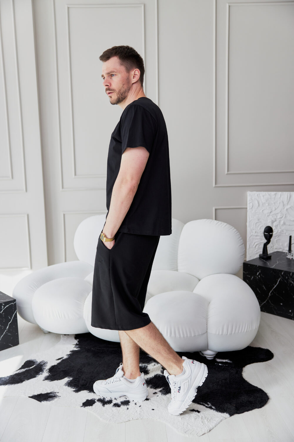 Чоловічі спортивні шорти прямого крою з трикотажу