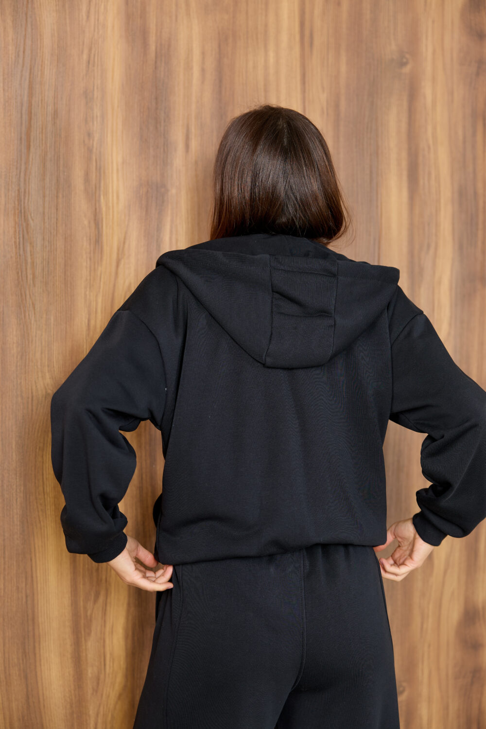 Жіноча кофта на замку з капюшоном оверсайз на блискавці