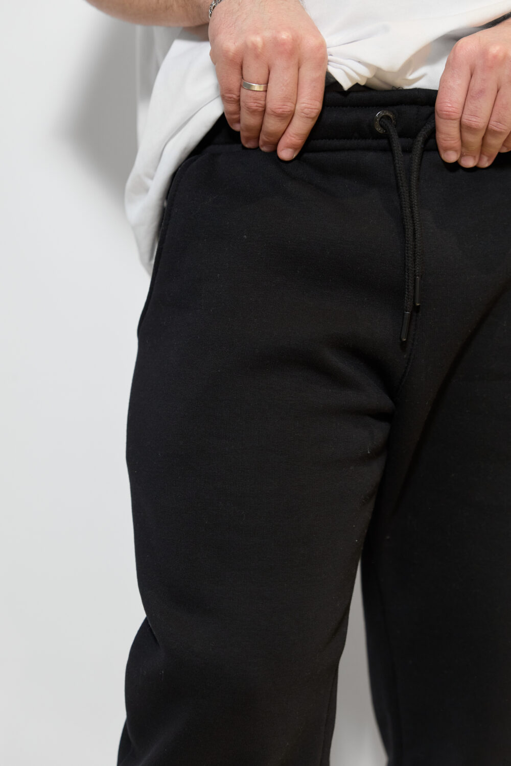 Чоловічі спортивні штани з манжетами та регульованою посадкою