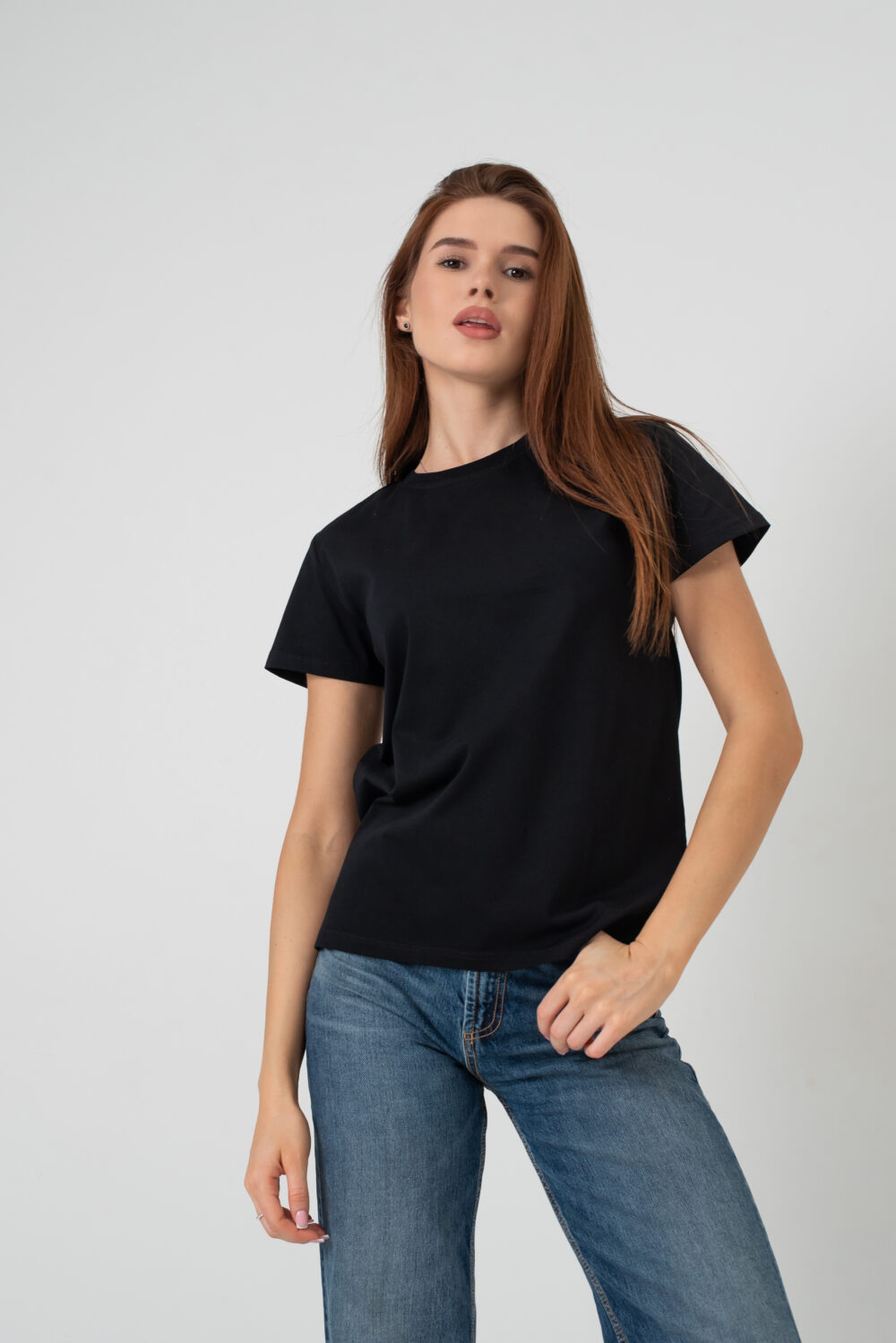 Жіноча футболка класична базова бавовняна повсякденна комфортна