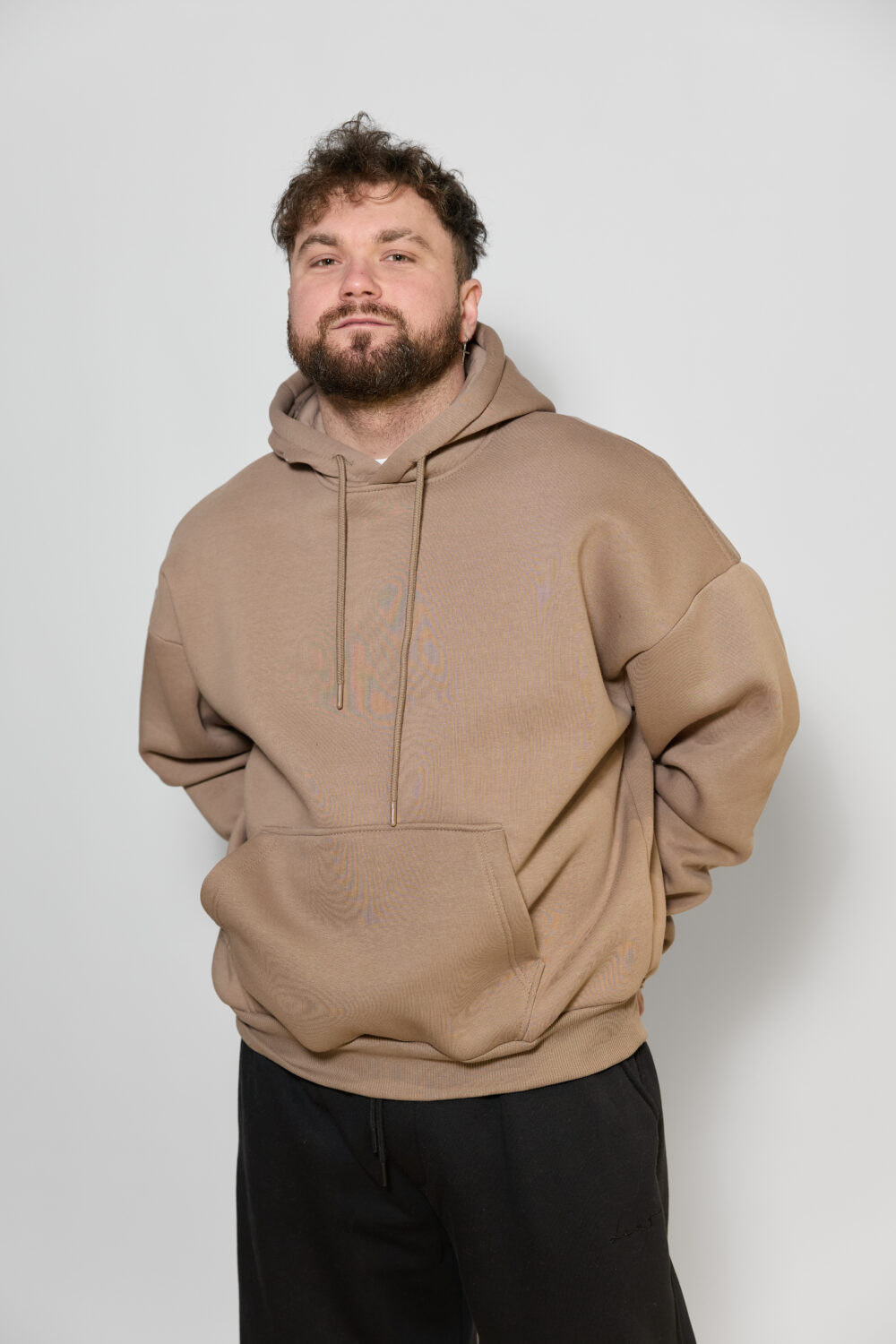 Чоловіче худі з капюшоном — тепле, щільне, oversize стиль