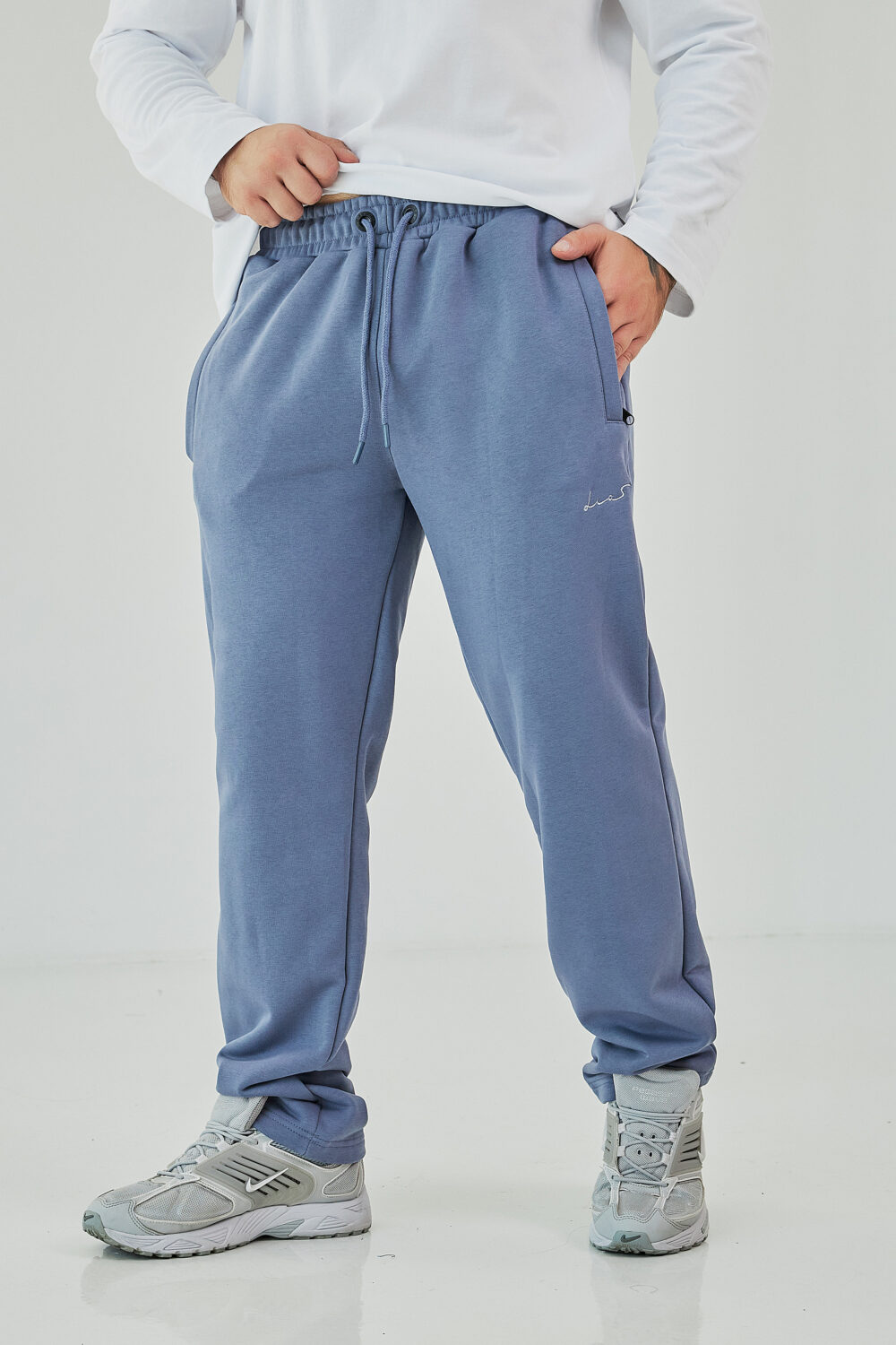 Чоловічі спортивні штани прямого крою з щільної трикотажної тканини