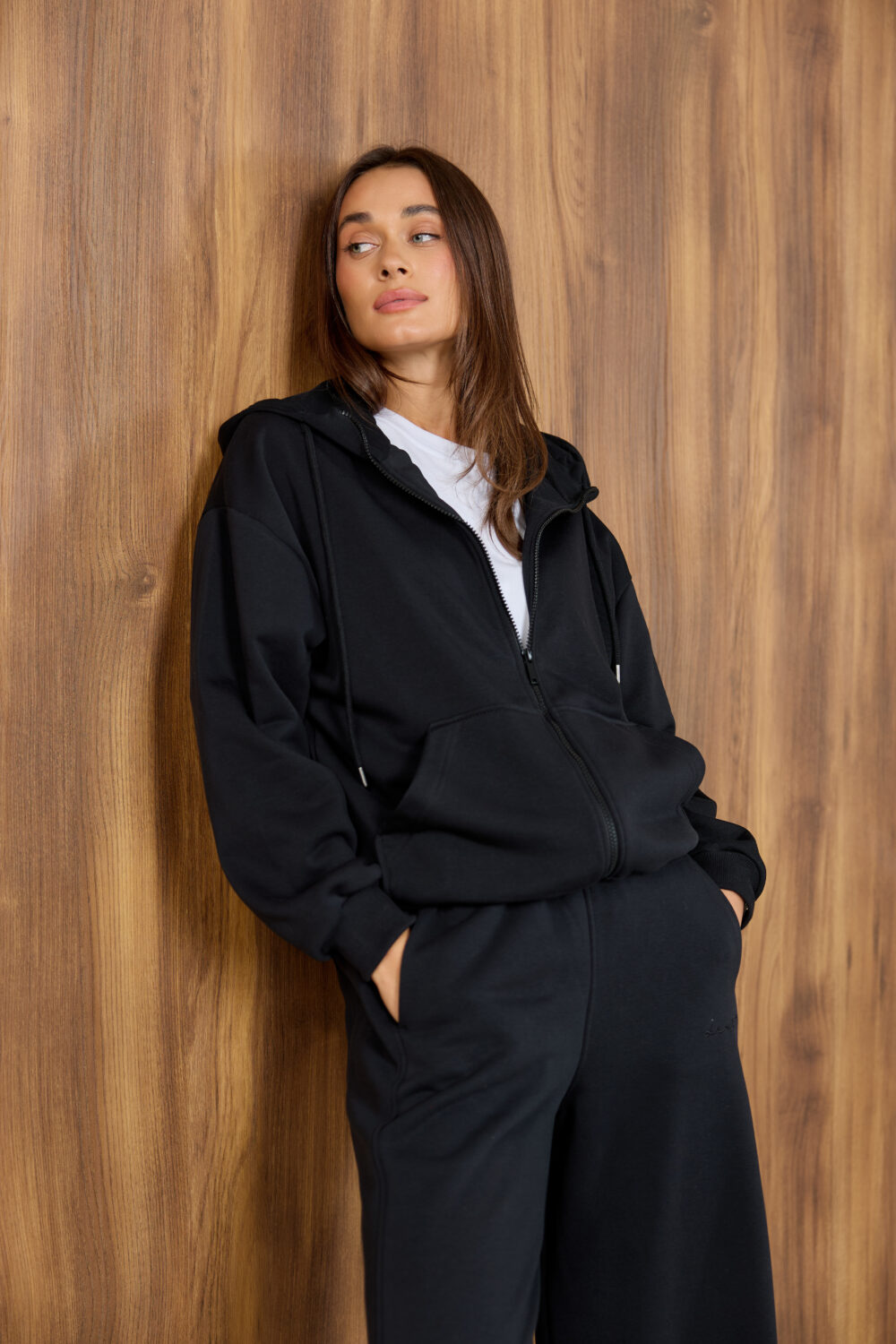 Жіноча кофта на замку з капюшоном оверсайз на блискавці