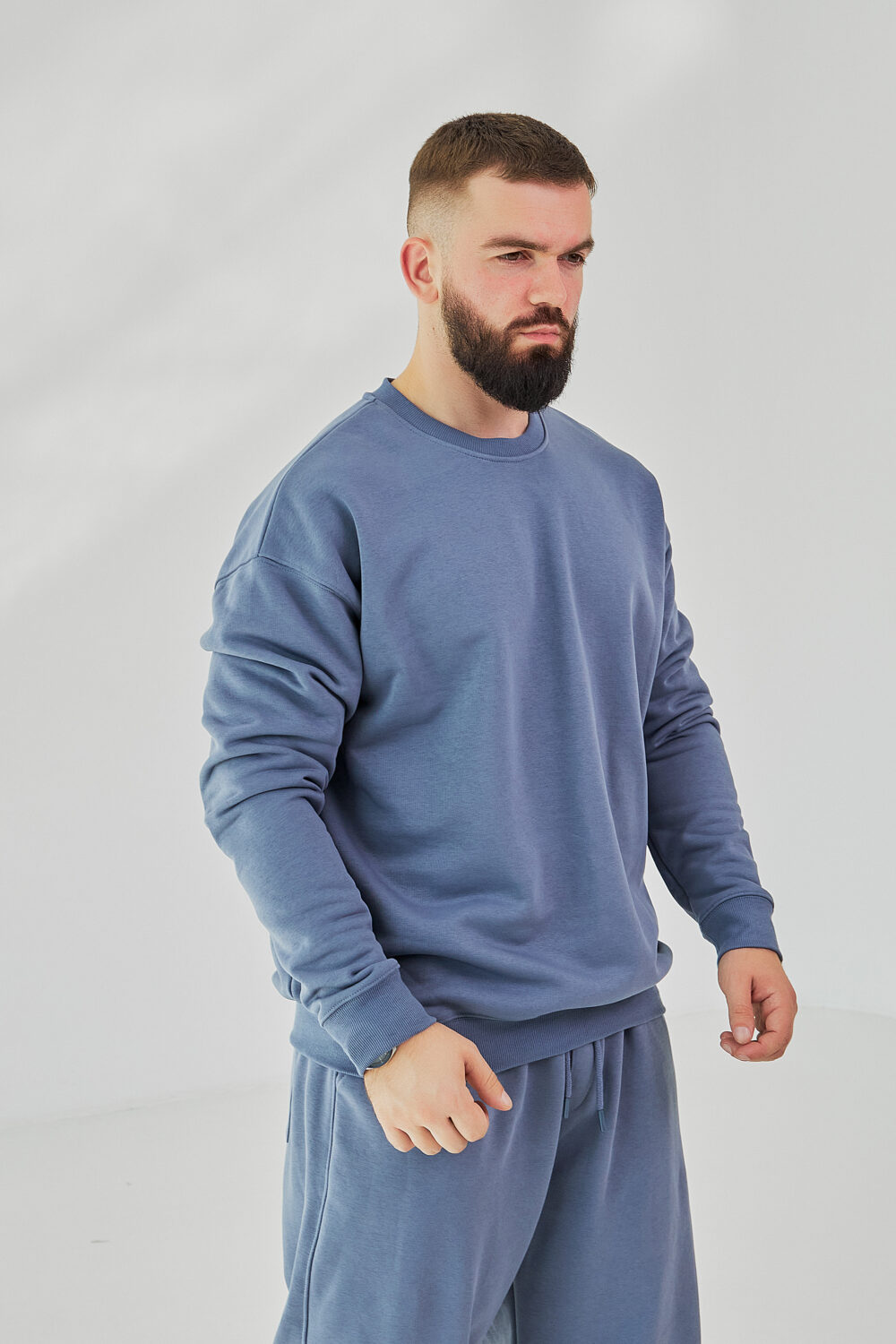 Чоловічий світшот прямого крою з щільного трикотажу