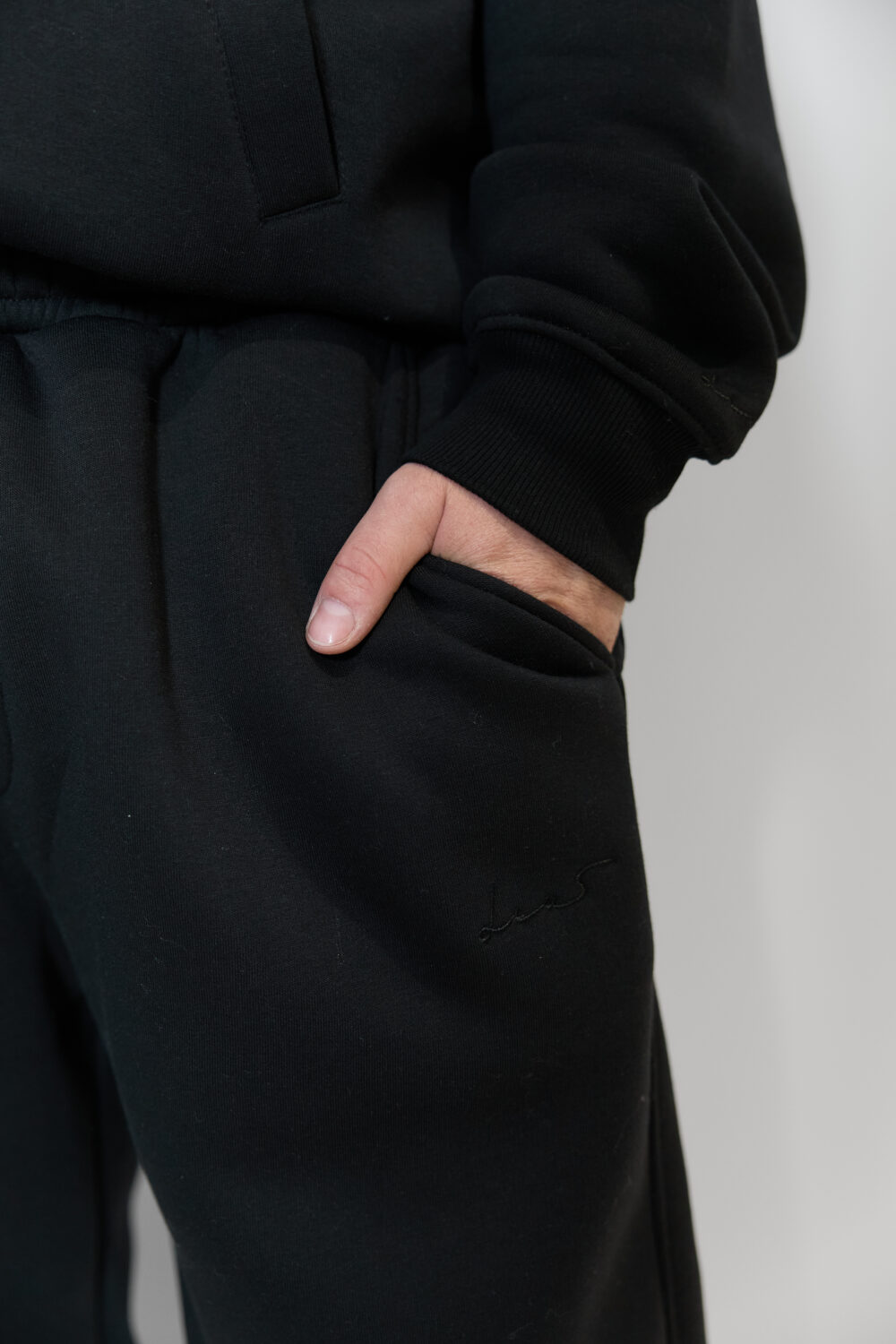 Чоловічі прямі спортивні штани