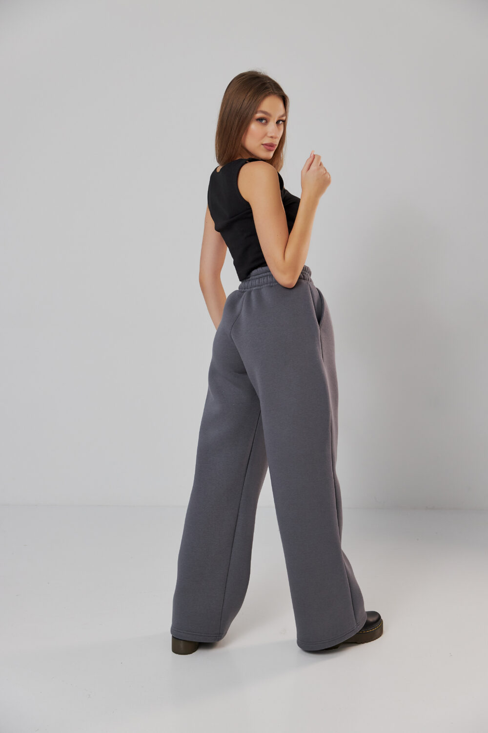 Жіночі штани палаццо на резинці з начосом теплі та вільні