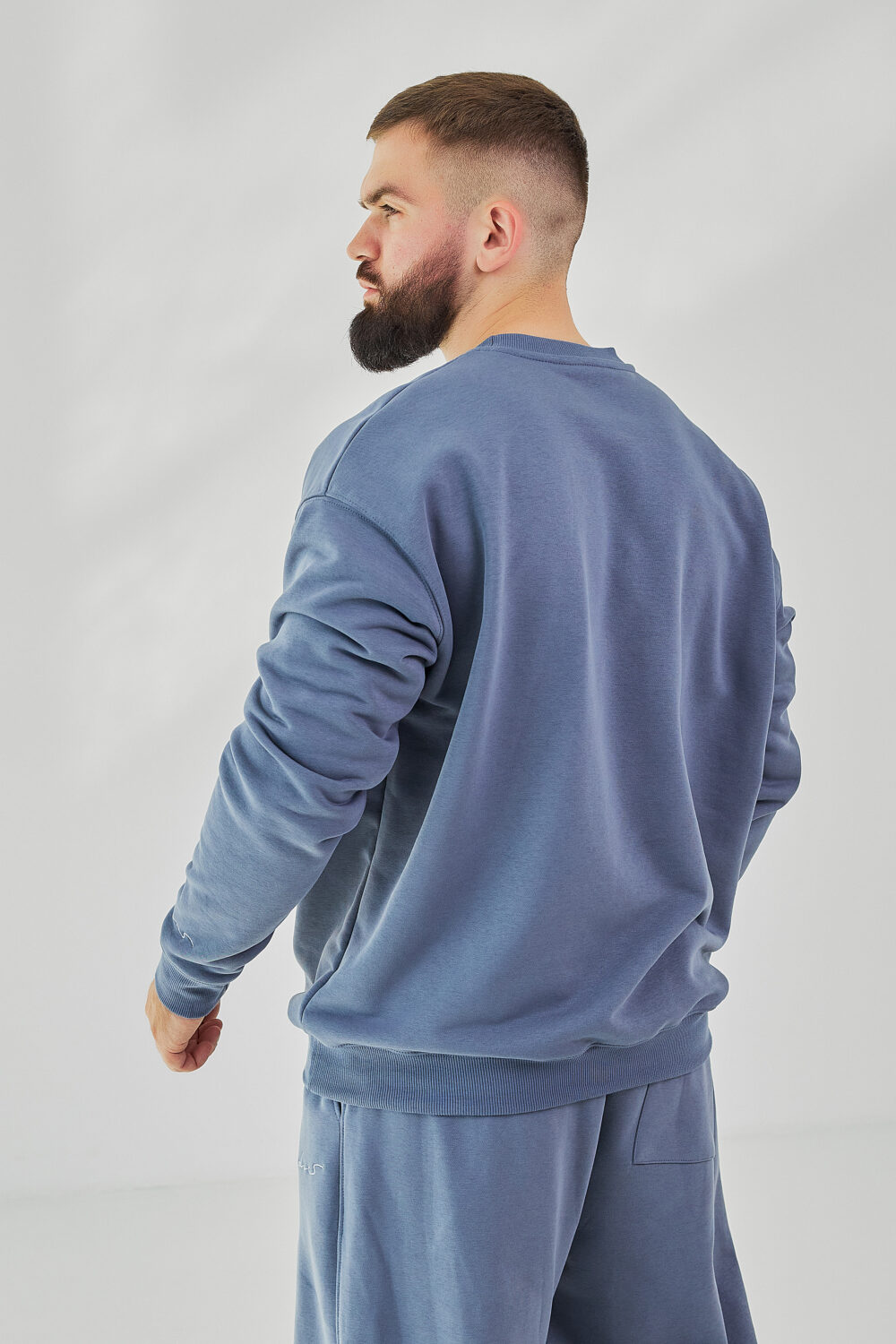 Чоловічий світшот прямого крою з щільного трикотажу