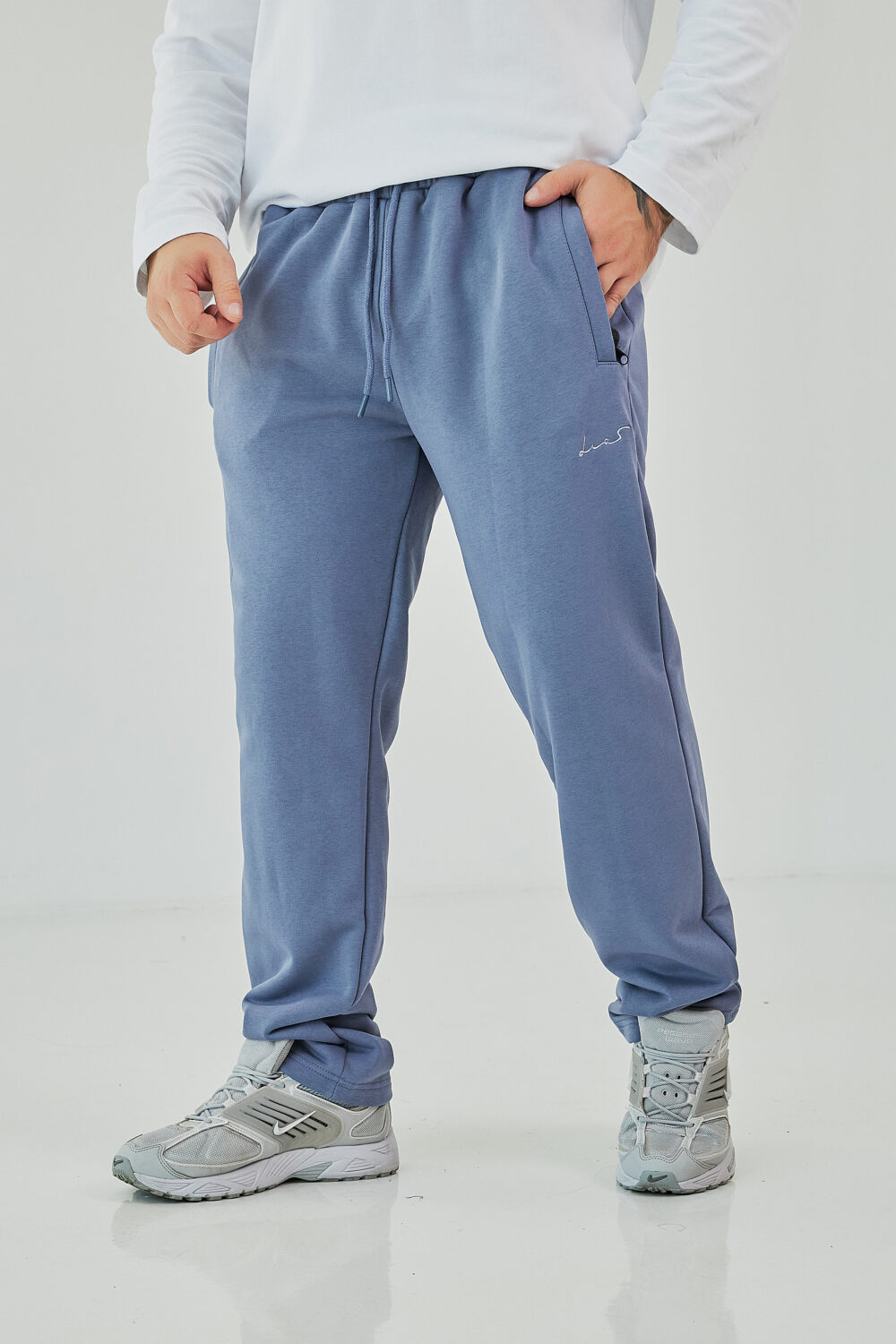 Чоловічі спортивні штани прямого крою з щільної трикотажної тканини