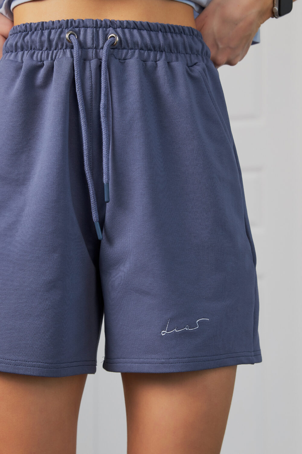 Жіночі шорти вільного крою спортивні повсякденні на резинці