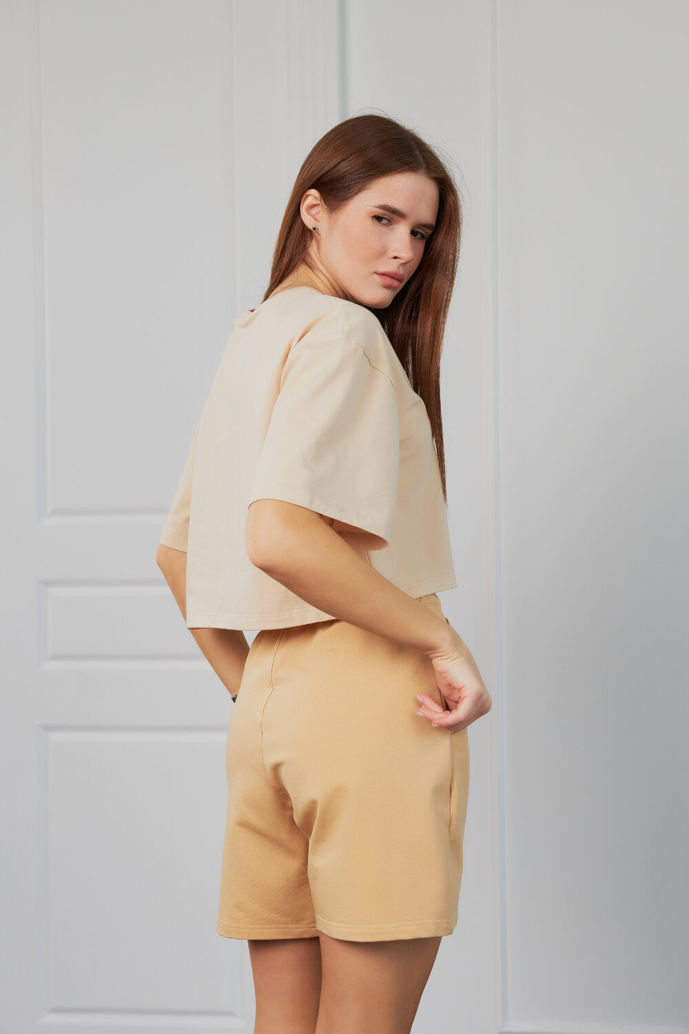 Жіночі шорти вільного крою спортивні повсякденні на резинці