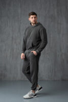 Чоловічий спортивний костюм з капюшоном та джогерами