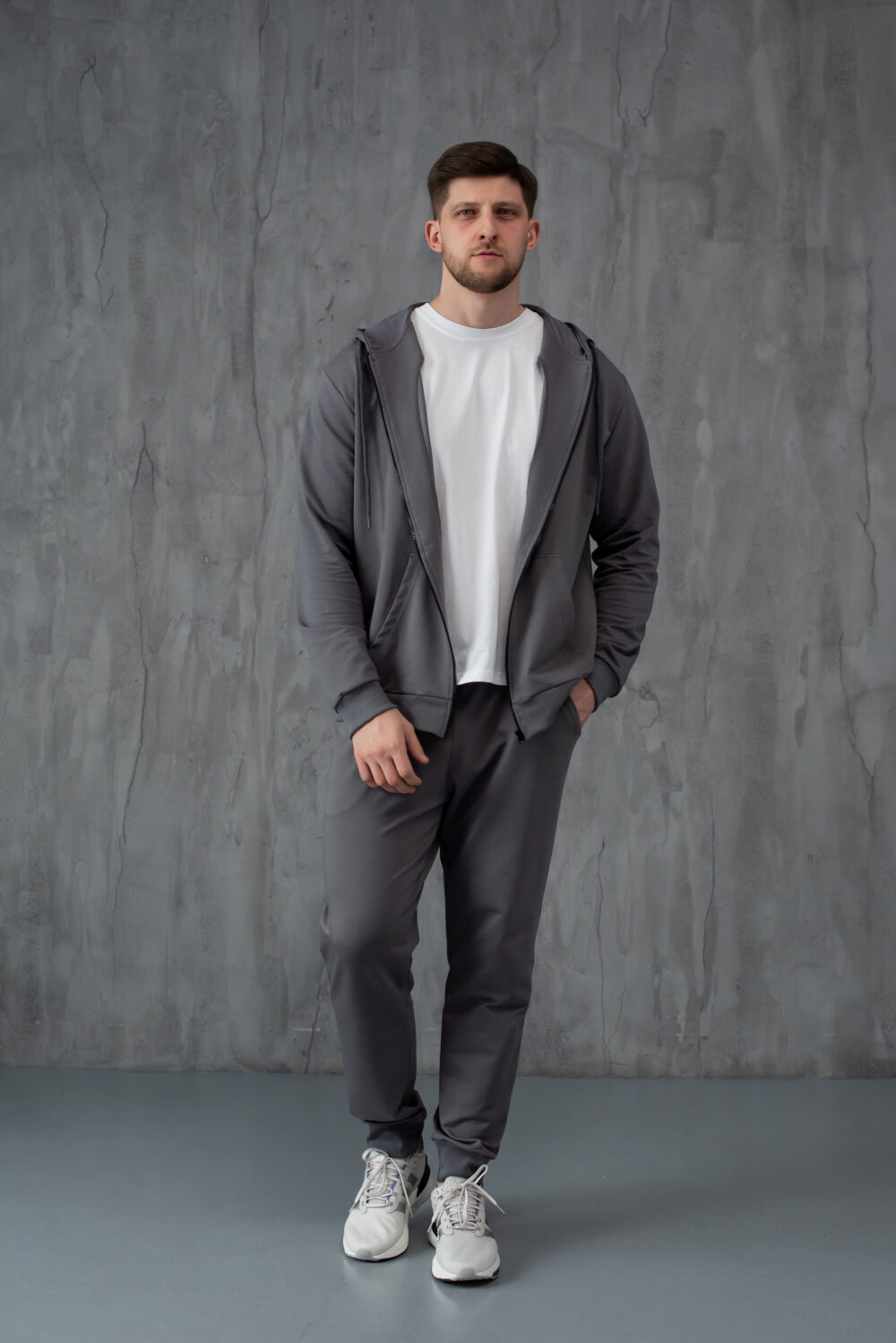 Чоловічі штани — чіткий силует і акуратна посадка