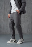 Чоловічі штани — чіткий силует і акуратна посадка