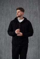 Чоловіча кофта на блискавці з капюшоном — легка та універсальна