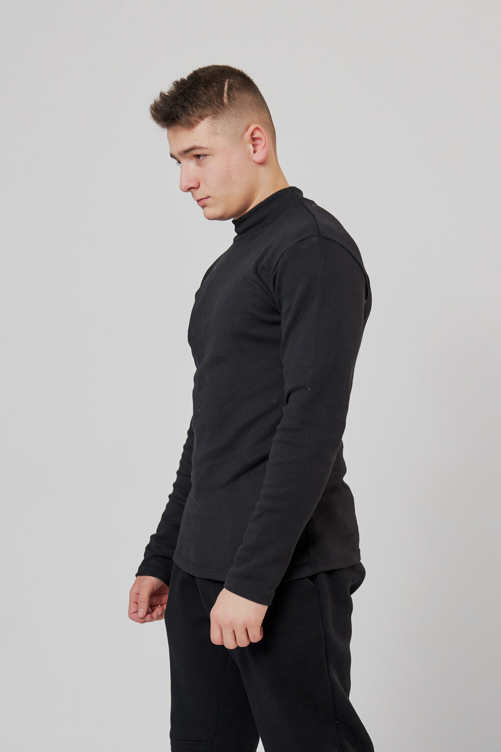 Чоловічий гольф з начосом високий комір базовий