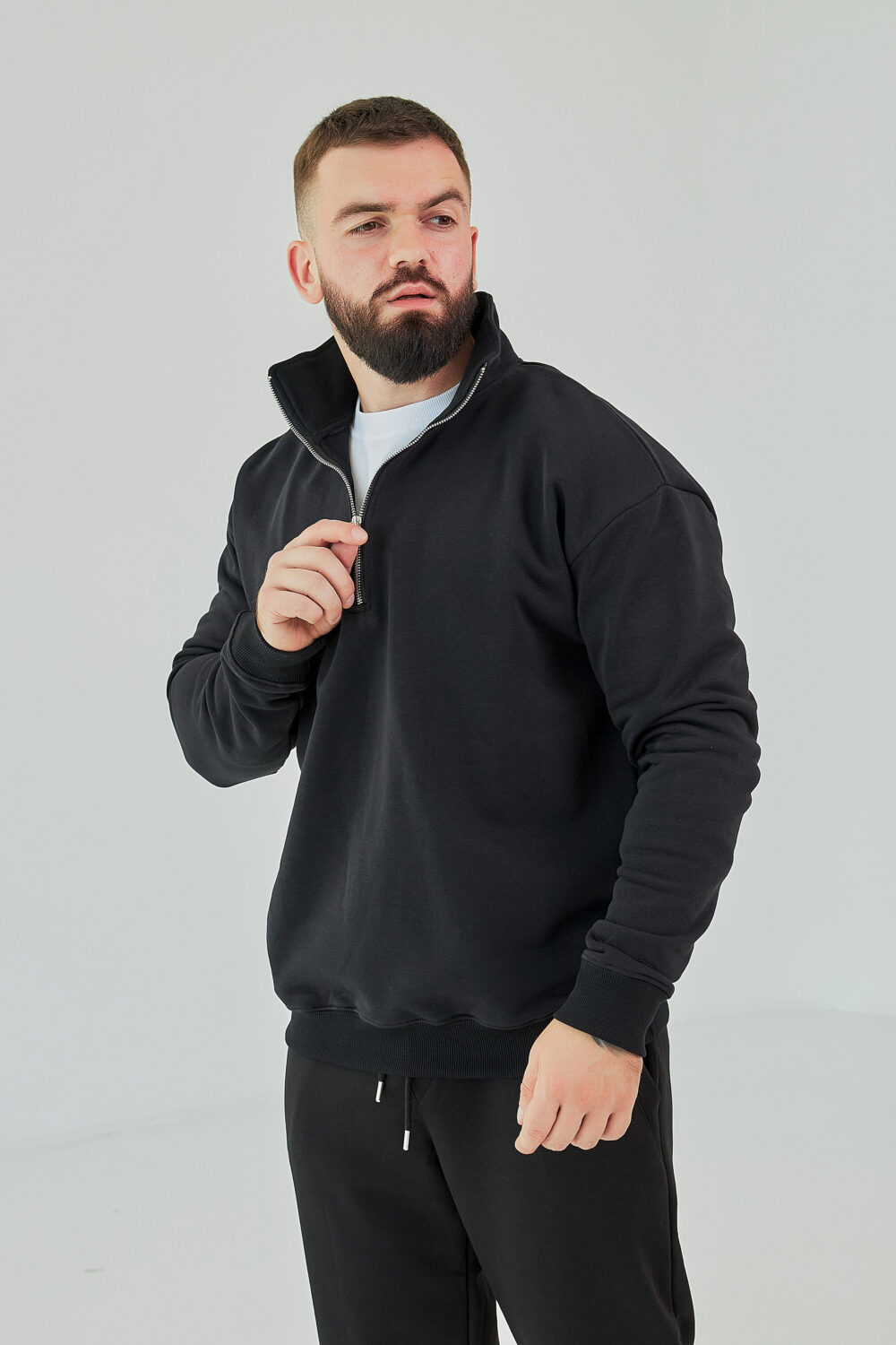 Чоловіча кофта на короткому замку з щільного трикотажу