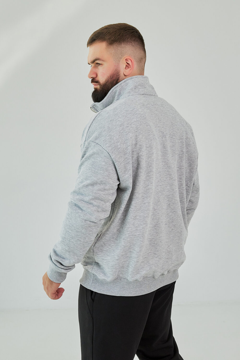 Чоловіча кофта на короткому замку з щільного трикотажу