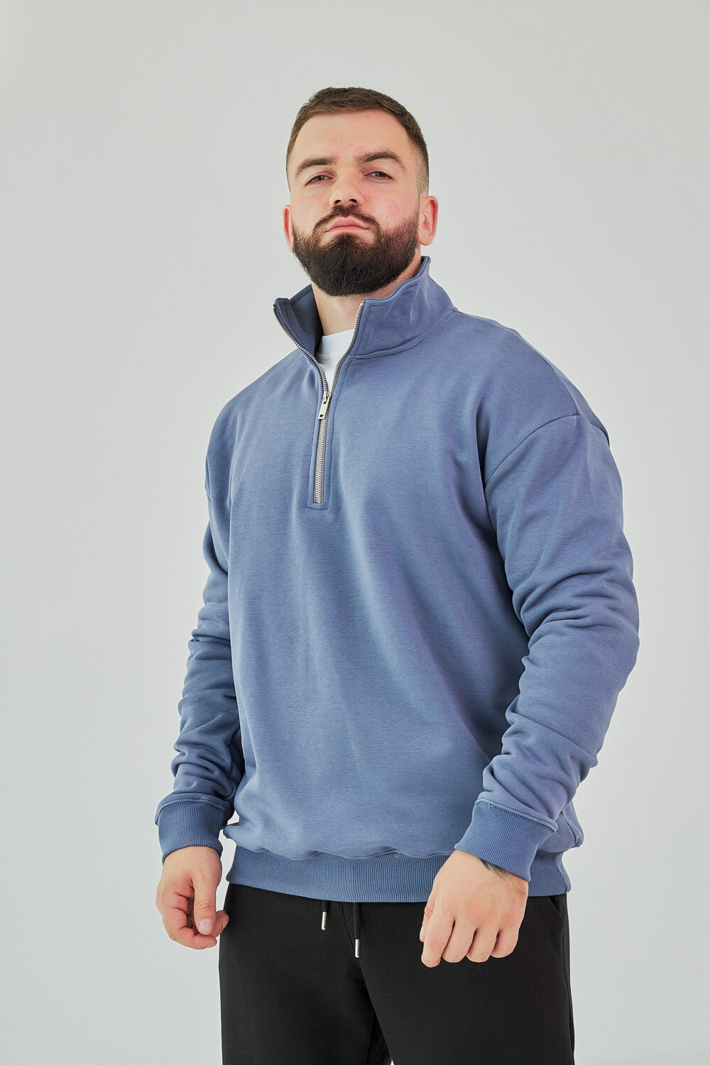 Чоловіча кофта на короткому замку з щільного трикотажу