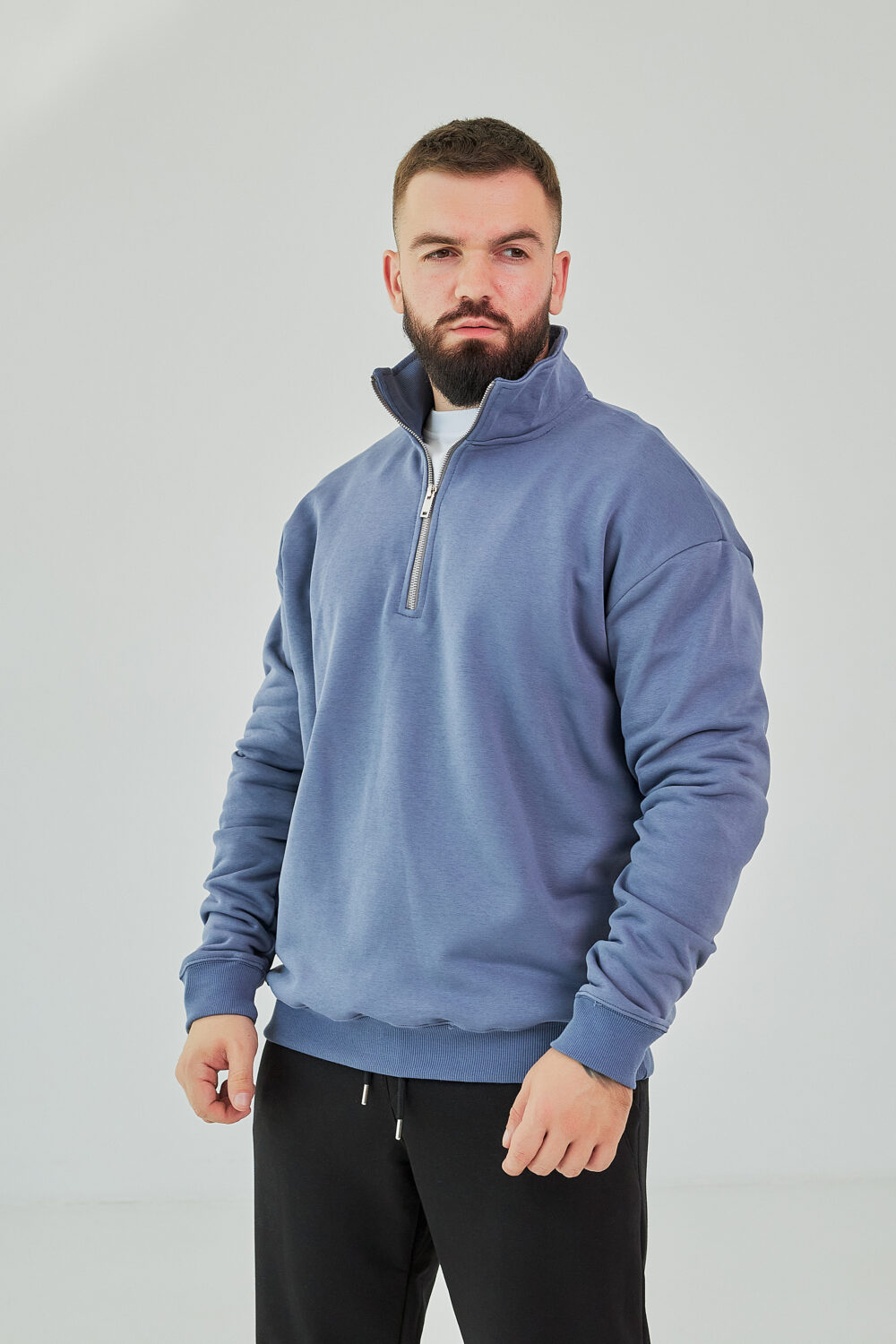 Чоловіча кофта на короткому замку з щільного трикотажу