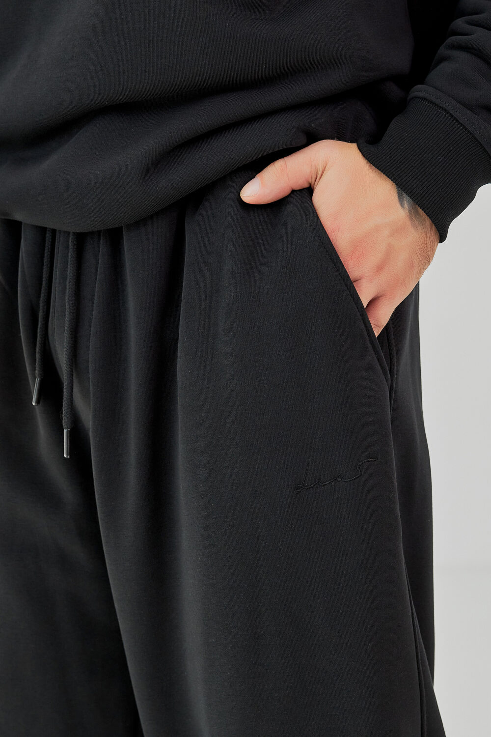 Чоловічі спортивні штани банани з щільного трикотажу